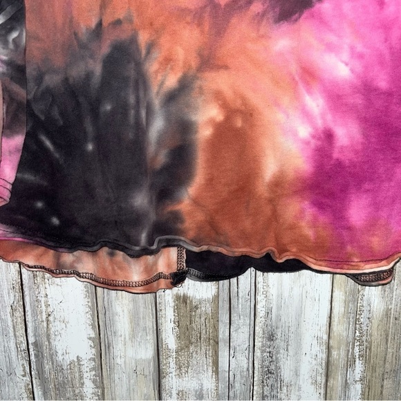 Umgee Tie Dye Balloon Sleeve Tee - Picture 3 of 6